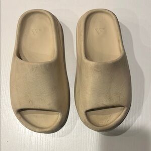 Yeezy Cream Slide Sandals